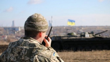 Ситуация на Донбассе обостряется: десятки обстрелов от боевиков, ранены два украинских воина