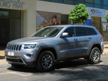 В России подорожали три модели бренда Jeep