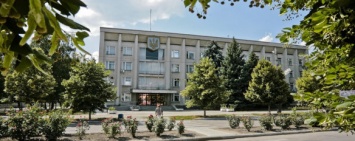 «Укрзализныця» подала в суд на Токмакский горсовет из-за земельного участка, который у них забрали