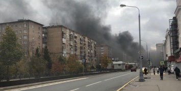 Видео: в Москве в тоннеле загорелся автобус