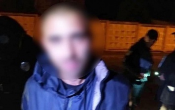 В Хмельницком мужчина взорвал гранату возле жилого дома