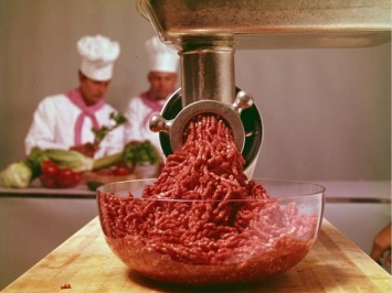 Укус клеща грозит смертельно опасной аллергией на мясо