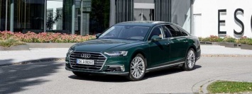 Самое дорогое ДТП года, рычащие электрокары Tesla и "позеленевшие" Audi A8 и Q7: ТОП автоновостей дня