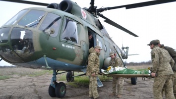 В больницу Мечникова в Днепре вертолетом эвакуировали бойца с минно-взрывной травмой