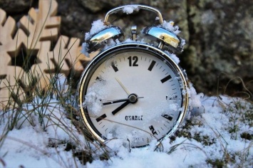Когда жителям Покровска и Мирнограда переводить часы на зимнее время