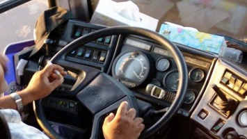 Водитель маршрутки Днепр - Никополь высадил на трассе пенсионерку: подробности инцидента