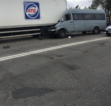 Смертельное ДТП в Запорожье: водитель маршрутки сбежал из больницы