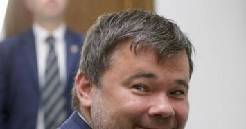 Богдан давил на КСУ. Ради Януковича - СМИ