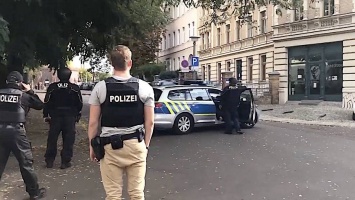 В Германии мужчина открыл огонь по людям возле синагоги: видео стрельбы от лица нападавшего