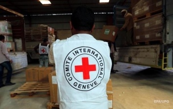 Красный Крест направил 160 гумпомощи на Донбасс