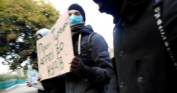 Выступали против военной операции: Одесская полиция задержала протестующих у генконсульства Турции