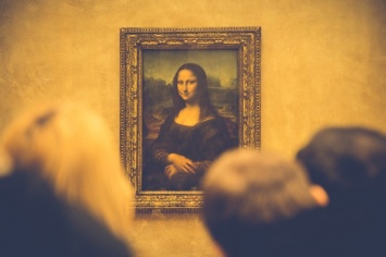 Знаменитое полотно "Джоконда" вернули в Лувр на прежнее место