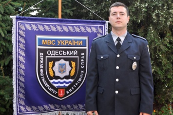Курсант одесского полицейского университета задержал хулигана и спас жизнь человеку