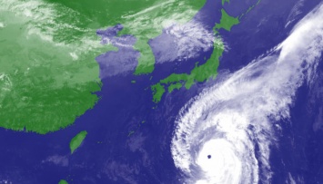 На Японию надвигается мощный тайфун Хагибис - 19-й за год