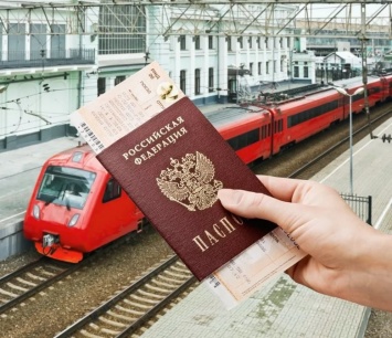 Стало известно, когда начнут продавать билеты на поезда из Крыма в Россию