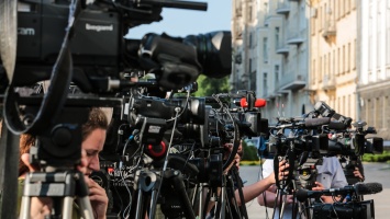 Журналистов Югры проверят из-за видео с нецензурным дублем мэра
