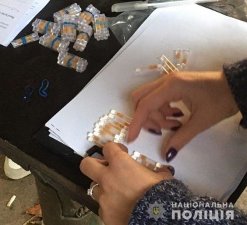 В Днепропетровской области женщина хранила более 100 трубочек с амфетамином, - ФОТО