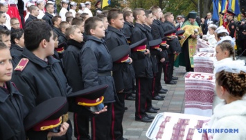В Киеве 800 курсантов приняли присягу работника полиции