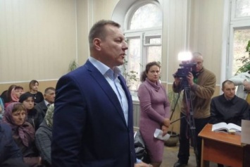 Суд отстранил от должности чиновника Винницкой ОГА за регистрацию общин ПЦУ