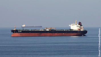 Остановлена утечка нефти из атакованного близ Саудовской Аравии иранского танкера