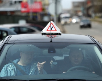 В Украине изменят процедуру получения водительских прав