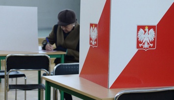 В Польше явка на парламентских выборах cоставила почти 46%
