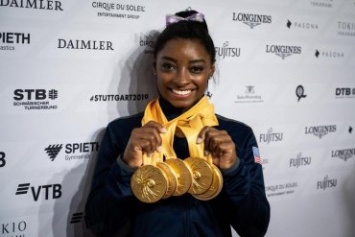 Американская гимнастка побила рекорд по количеству медалей на ЧМ