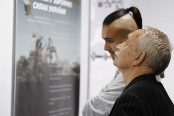 В Запорожье на выставке «Фактор свободы» показали, как бы выглядели профили Мазепы, Петлюры и Бандеры в соцсетях