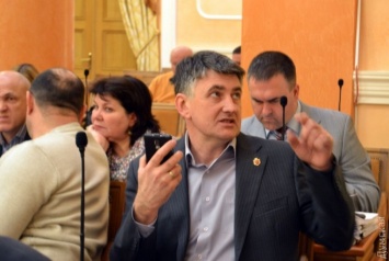 Обвинявшегося в крупной растрате подчиненного Труханова освободили от уголовной ответственности
