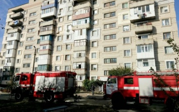 Сегодня пожарные Каховки тушили возгорание в одной из многоэтажек