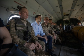 Только что стало известно: Зеленский экстренно вылетает на Донбасс - что происходит