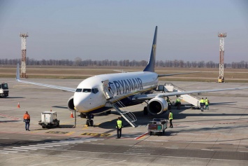 Осенняя распродажа от Ryanair: десятки рейсов из Украины за 10 евро