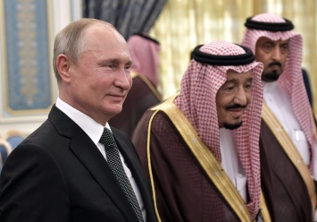 Владимир Путин находится с визитом в Саудовской Аравии