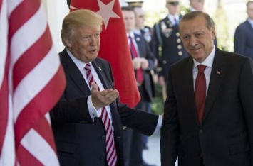 Трамп пригрозил Турции санкциями - заявление
