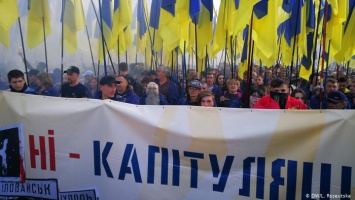 От фермеров до националистов-радикалов: день массовых протестов в Киеве
