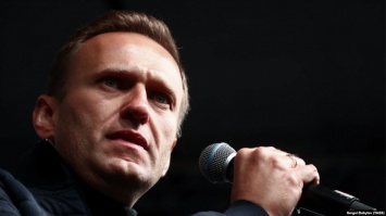 У сторонников Навального в 30 регионах России проходят обыски
