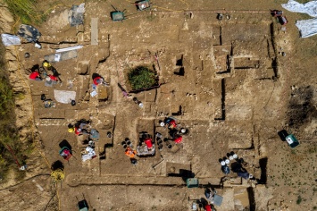 Древний «город мертвых» раскопали во Франции