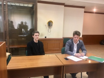 Суд не стал изменять меру пресечения студенту Егору Жукову