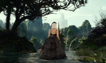 Биби Рекса выпустила клип на саундтрек к фильму "Малефисента: Владычица тьмы"