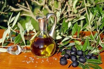 Вместо лекарств: Чем полезно оливковое масло и как его сделать в домашних условиях