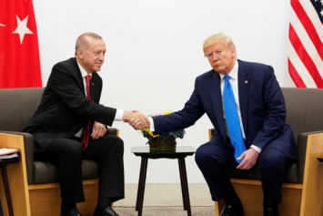 "Не будь дураком": Трамп написал письмо Эрдогану и пригрозил разрушить экономику Турции