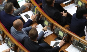 Рада займется законопроектом Зеленского об обличителях коррупции