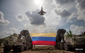 В Венесуэле разбился истребитель Су-30, погиб генерал