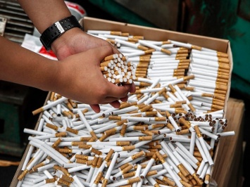 Каждая вторая сигарета в Ростовской области - контрабандная