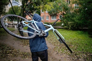 В Симферополе поймали бомжей, воровавших велосипеды