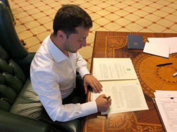Зеленский подписал закон о совершенствовании порядка лицензирования хозяйственной деятельности