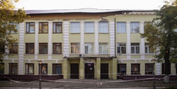 Школу с обрушившемся фасадом в Каменском обещают полностью реконструировать