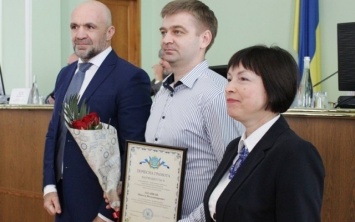 Владислав Мангер наградил врачей, сохранивших руку 15-летнему юноше