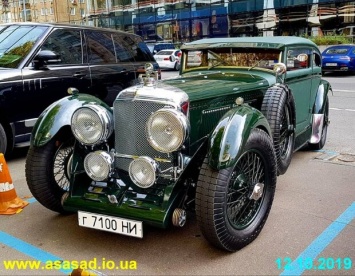 В Украине замечен легендарный Bentley, построенный почти век назад. Фото