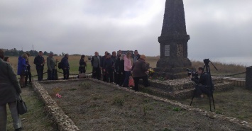 Бердянцы почтили память погибших в Мерликовой балке